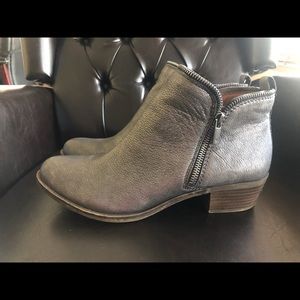 New Size 11 Lucky Brand Silver Double Zipper Boots